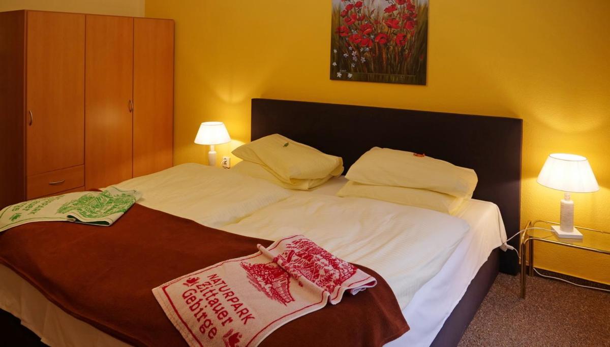 Pension Jeschkenblick Luftkurort Luckendorf ภายนอก รูปภาพ