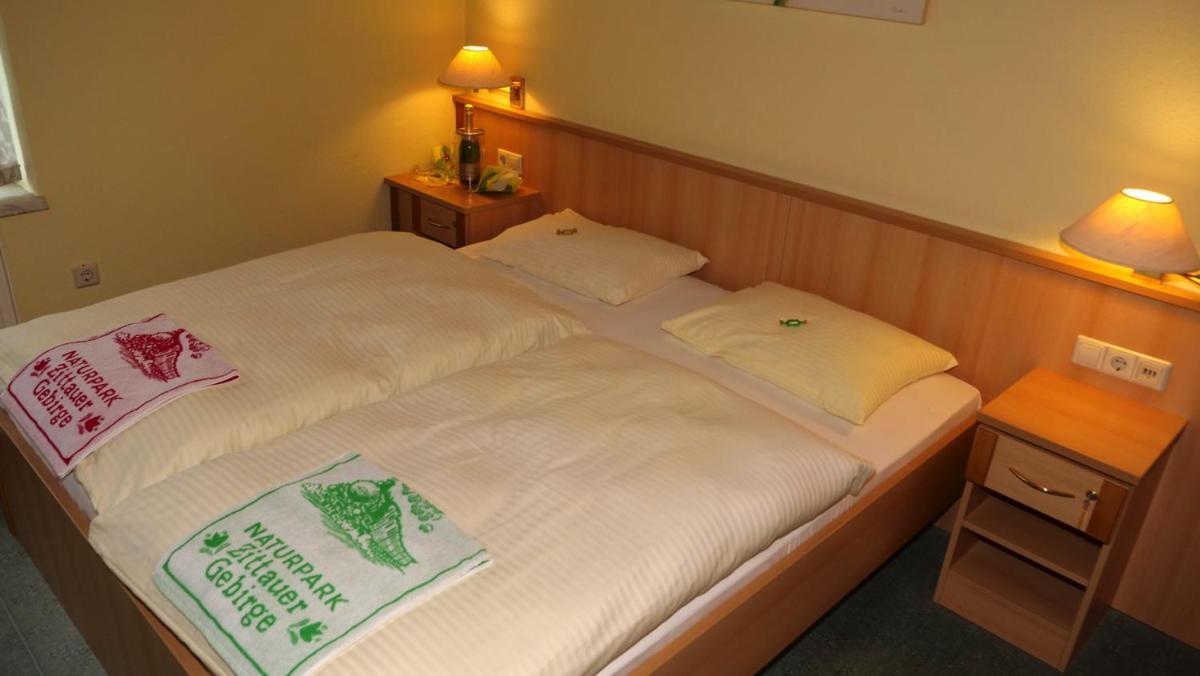Pension Jeschkenblick Luftkurort Luckendorf ภายนอก รูปภาพ
