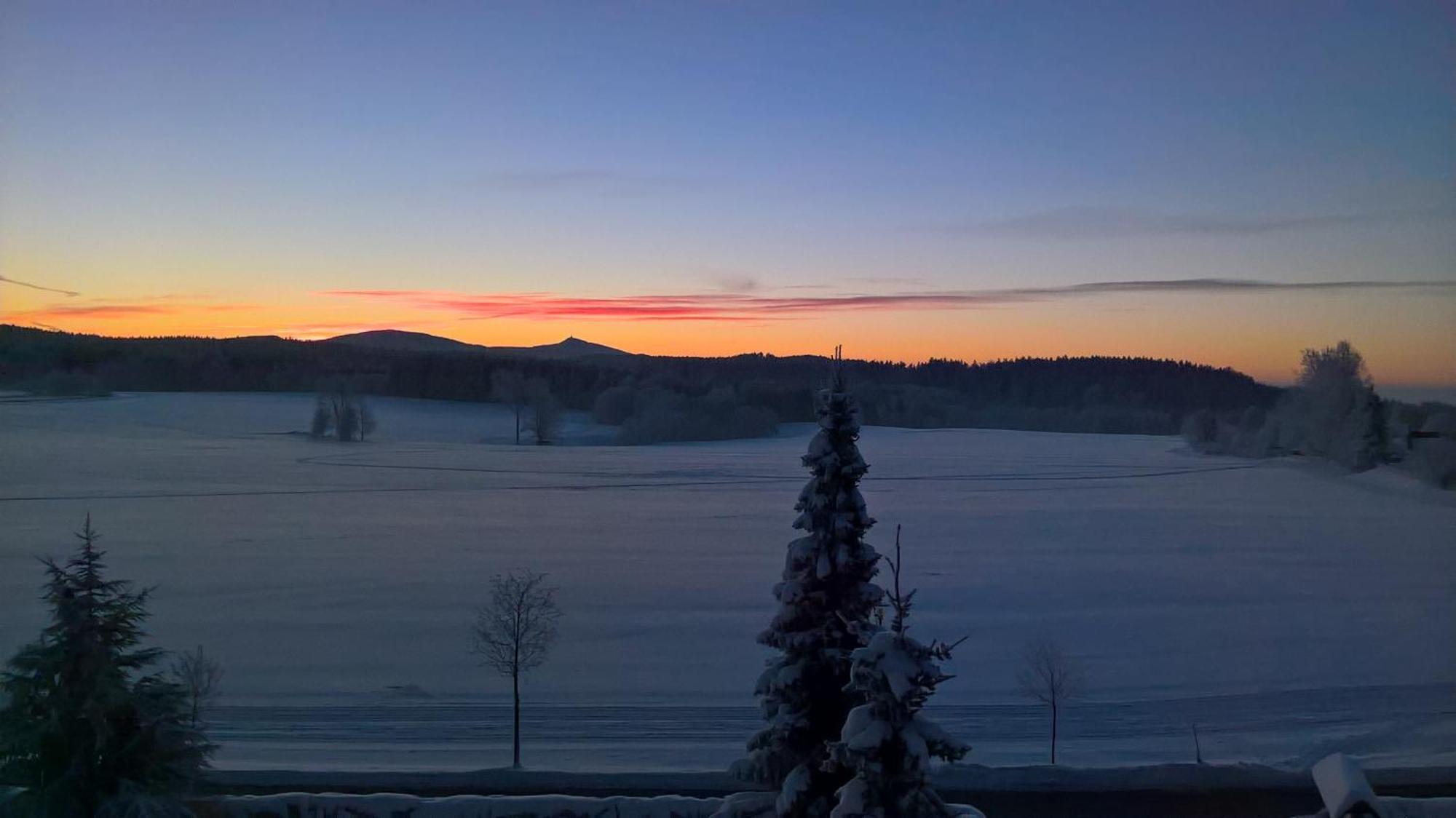 Pension Jeschkenblick Luftkurort Luckendorf ภายนอก รูปภาพ