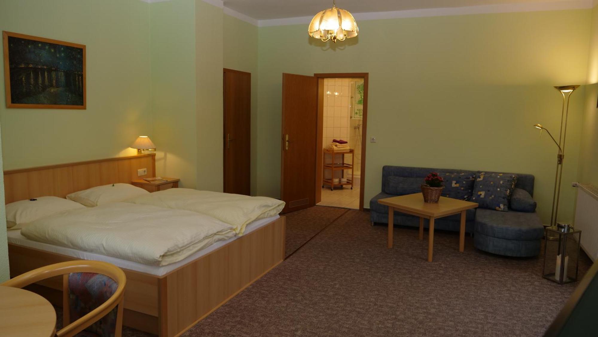 Pension Jeschkenblick Luftkurort Luckendorf ภายนอก รูปภาพ
